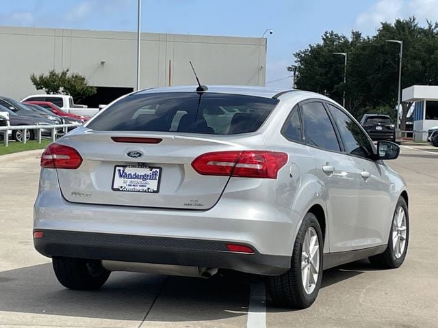 Used 2016 Ford Focus SE FWD image 4