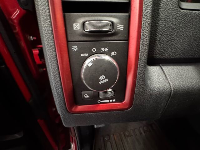 Used 2016 RAM 1500 Rebel AWD/4WD image 22