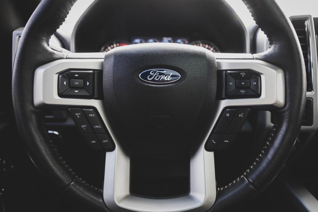 Used 2017 Ford F150 Lariat image 16