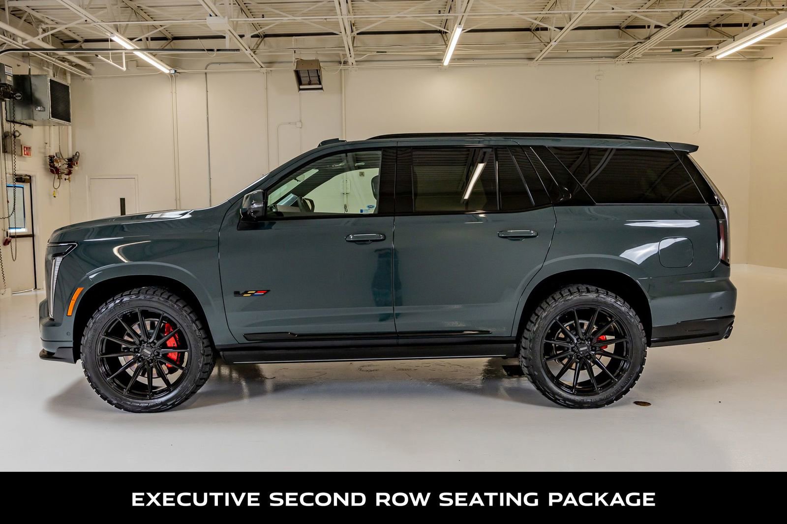 Used 2026 Cadillac Escalade V AWD/4WD image 6