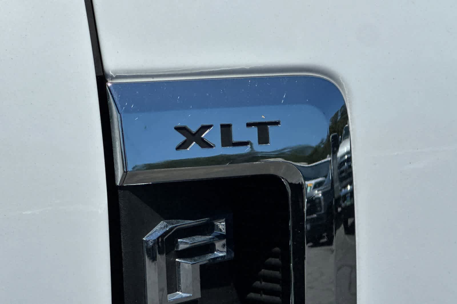 Certified 2022 Ford F550 2WD Crew Cab Super Duty image 29