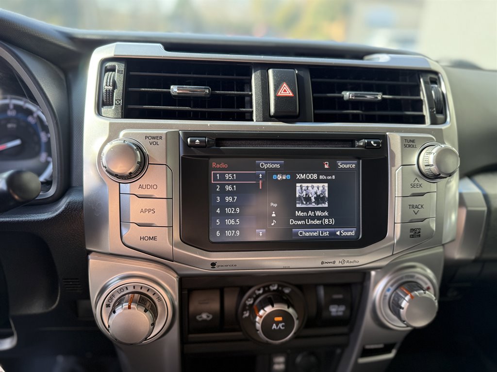 Used 2018 Toyota 4Runner SR5 Premium image 14