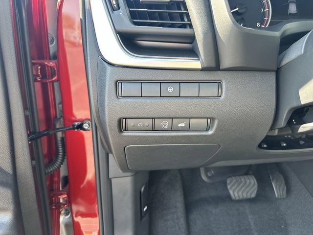 New 2026 Nissan Rogue SV w/ SV Premium Package image 18
