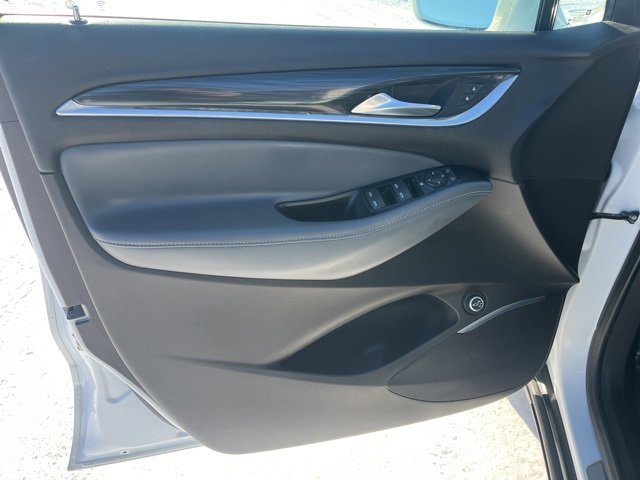 Used 2019 Buick Enclave Essence image 10