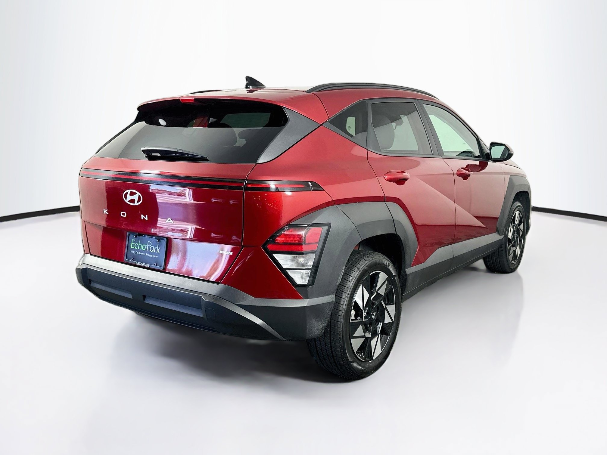 Used 2025 Hyundai Kona SEL AWD/4WD image 9