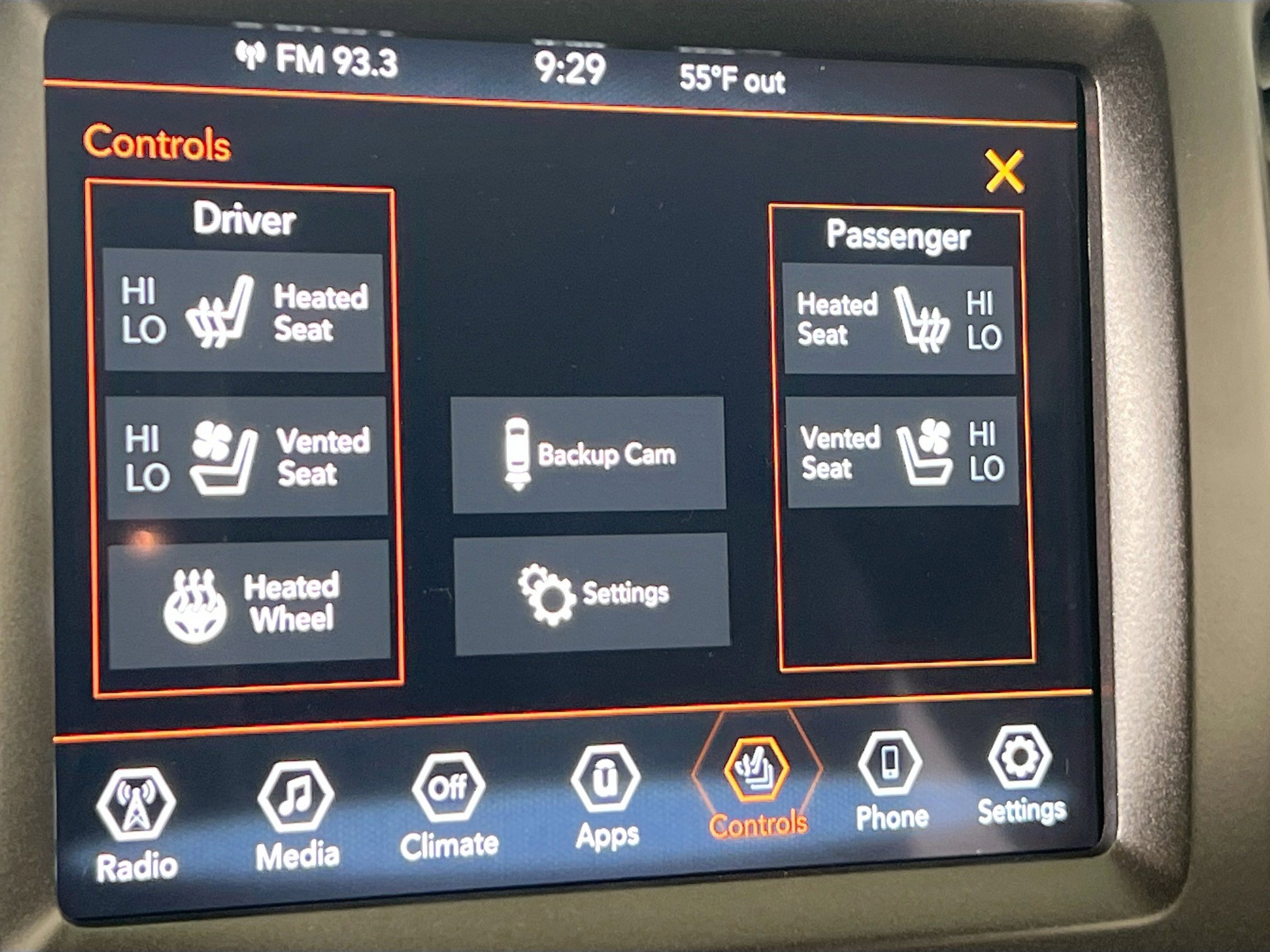 Used 2022 Jeep Cherokee Trailhawk w/ Premium Leather Package AWD/4WD image 19