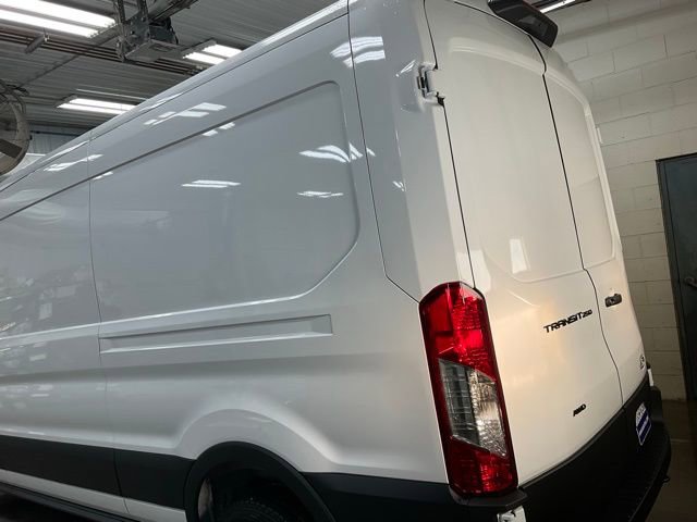 New 2026 Ford Transit 250 148 Medium Roof Extended AWD image 3