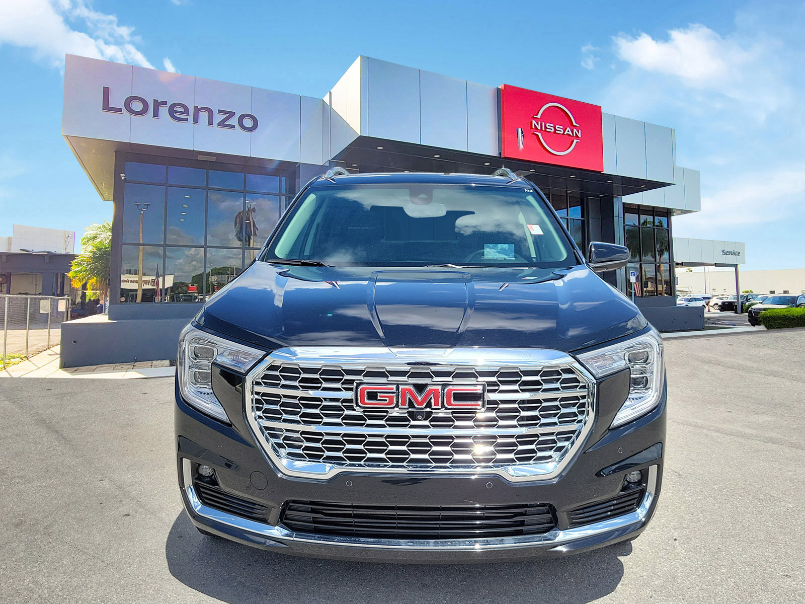 Used 2024 GMC Terrain Denali w/ Denali Premium Package AWD/4WD video 2
