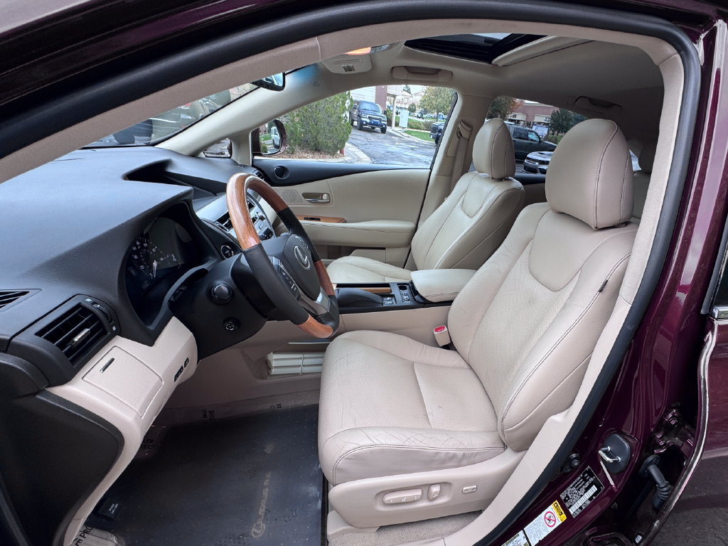 Used 2015 Lexus RX 450h AWD image 18