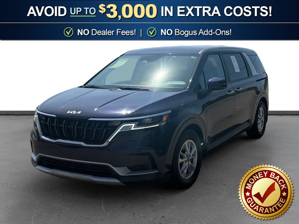 Used 2023 Kia Carnival LX FWD image 1