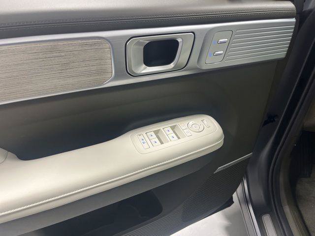 New 2025 Hyundai Santa Fe Calligraphy FWD image 6
