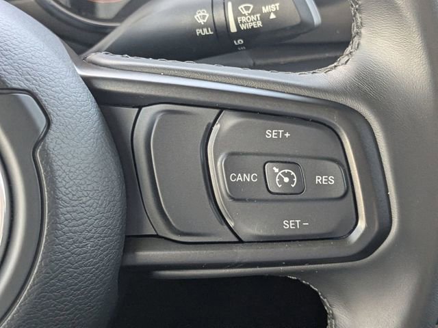 Used 2022 Jeep Gladiator Willys AWD/4WD image 24