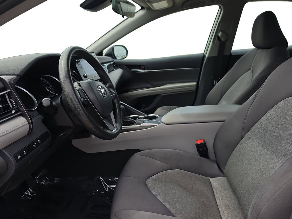 Used 2024 Toyota Camry LE FWD image 9