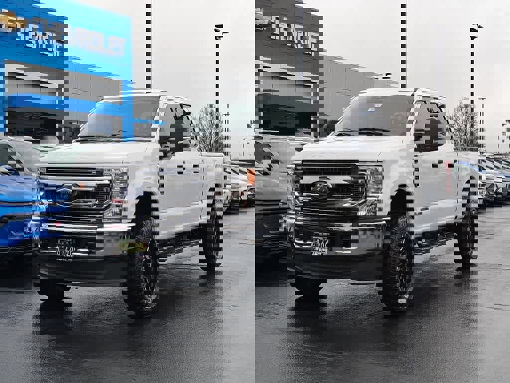 Used 2020 Ford F250 XLT image 1