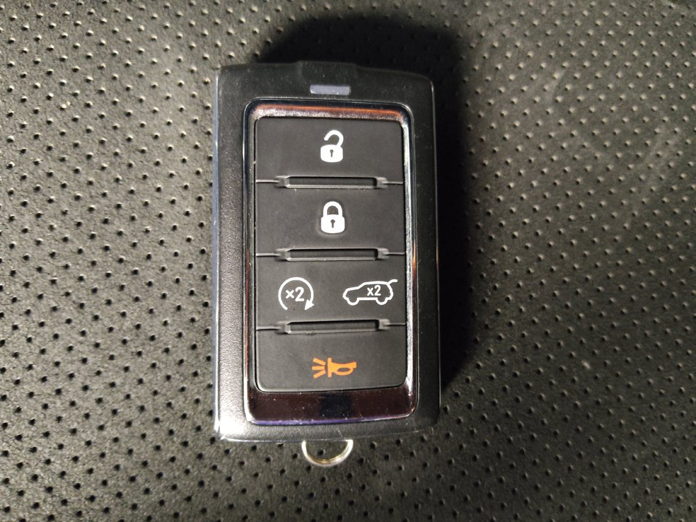 Used 2022 Jeep Grand Cherokee Trailhawk AWD/4WD image 32