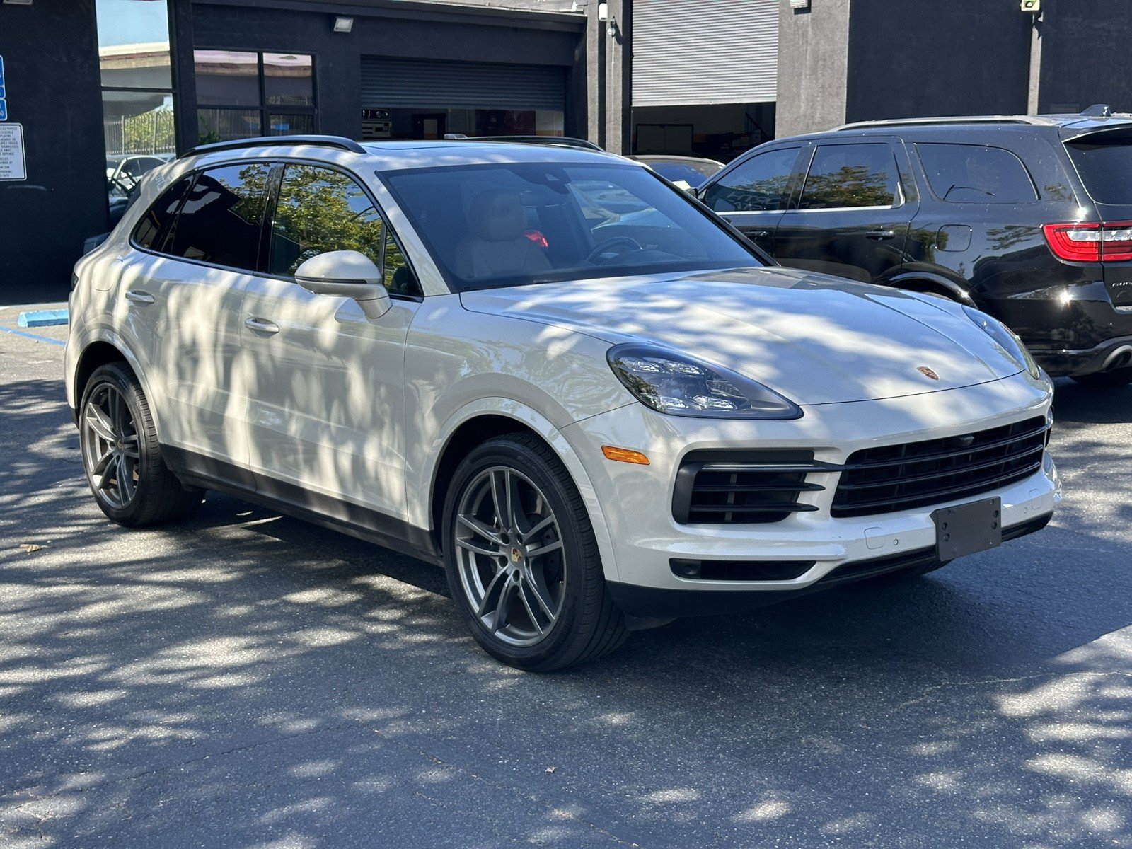 Used 2023 Porsche Cayenne S AWD/4WD image 6