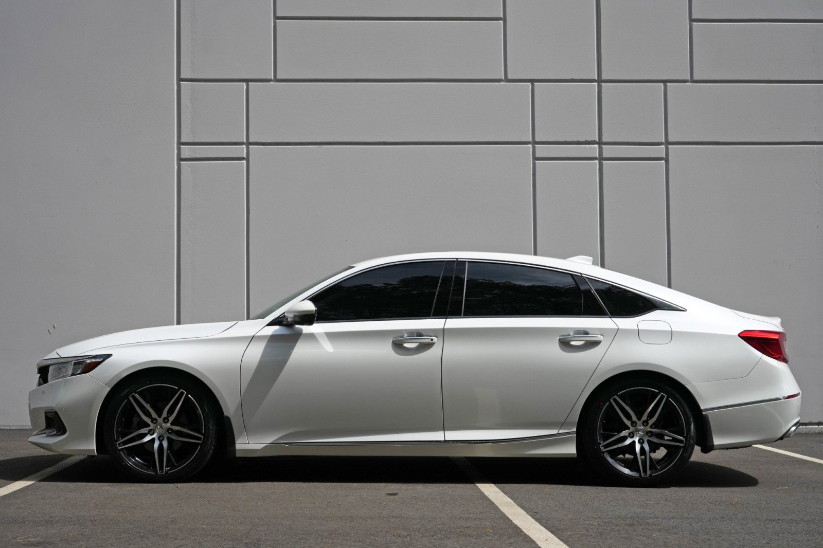 Used 2022 Honda Accord Touring image 8
