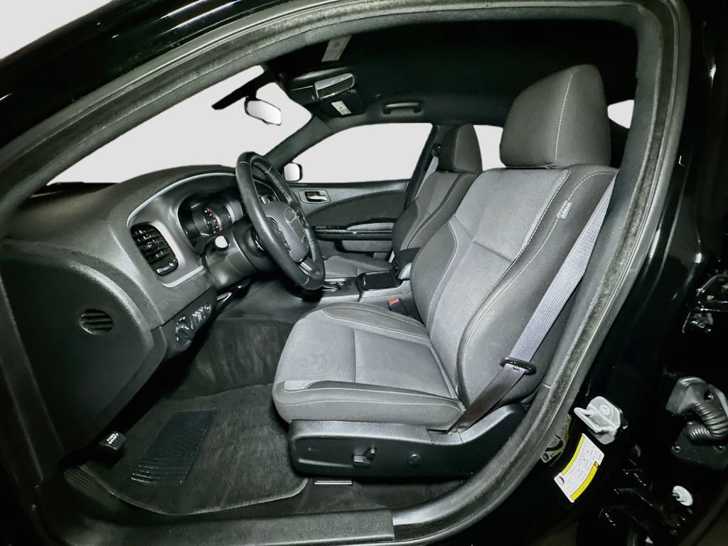 Certified 2022 Dodge Charger SXT w/ Blacktop Package RWD image 17