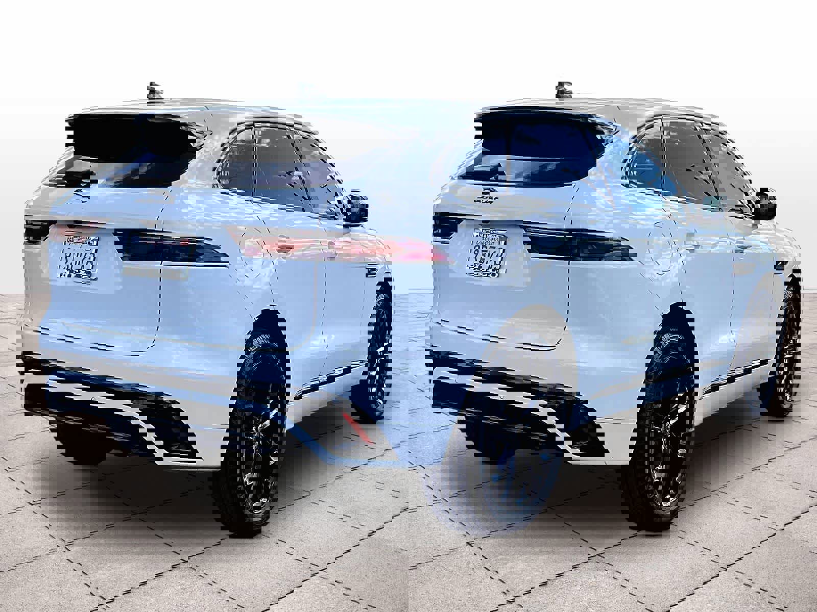 Used 2025 Jaguar F-PACE R-Dynamic S image 15