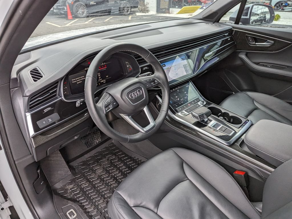 Used 2025 Audi Q7 3.0T Premium Plus AWD/4WD image 28