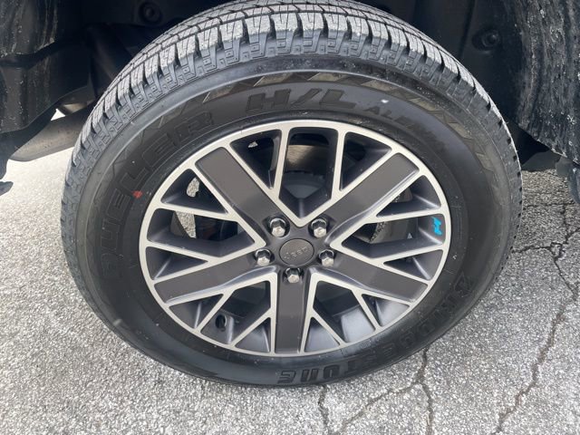 Used 2023 Jeep Wrangler Unlimited Sahara image 9