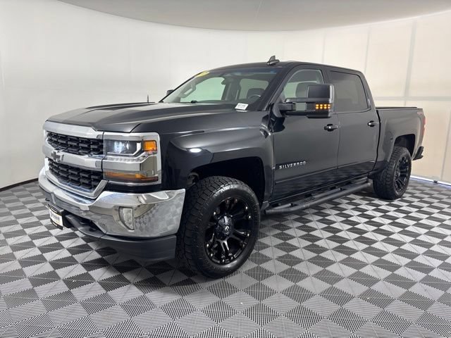 Used 2017 Chevrolet Silverado 1500 LT w/ All Star Edition AWD/4WD image 37