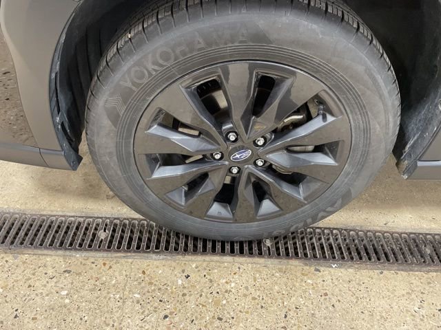 Used 2025 Subaru Outback Onyx Edition image 32