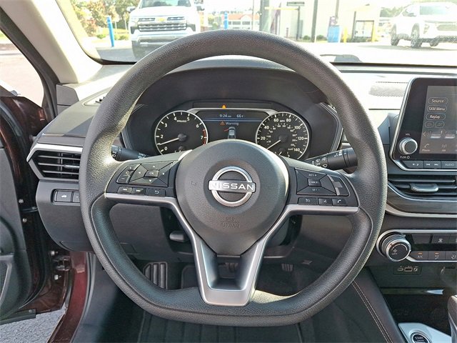 Used 2023 Nissan Altima 2.5 SV image 19