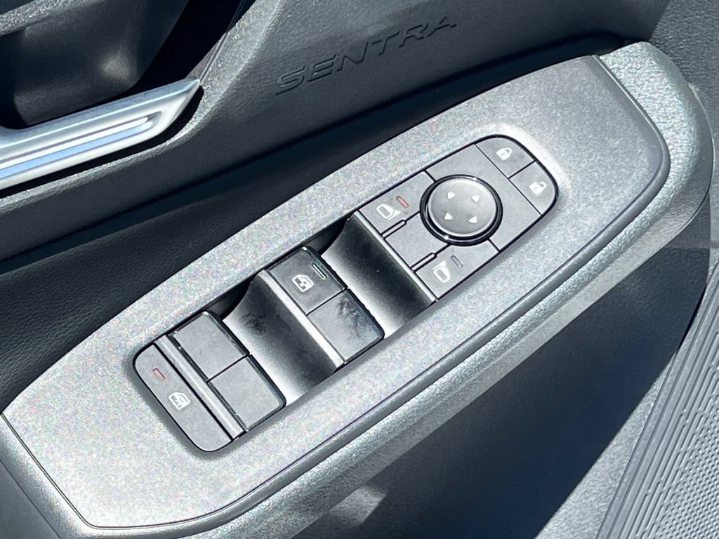 New 2026 Nissan Sentra SV w/ SV Convenience Package FWD image 8