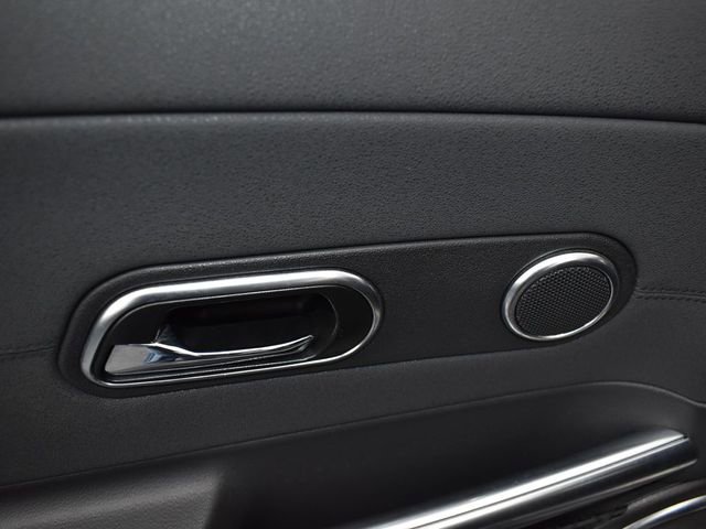 Used 2008 Chrysler Crossfire Limited image 13