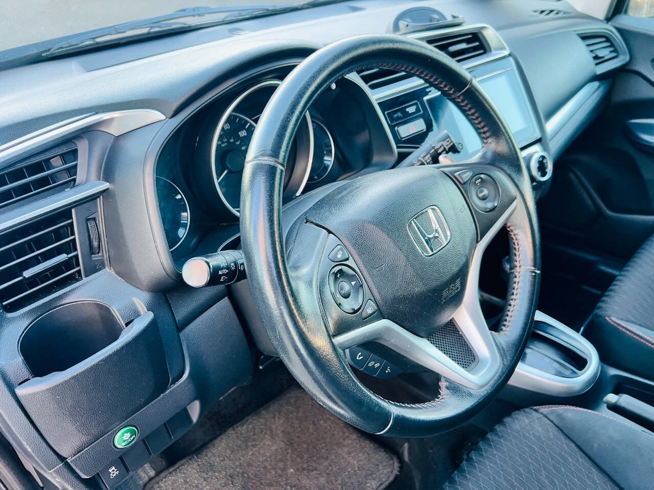 Used 2018 Honda Fit Sport image 17