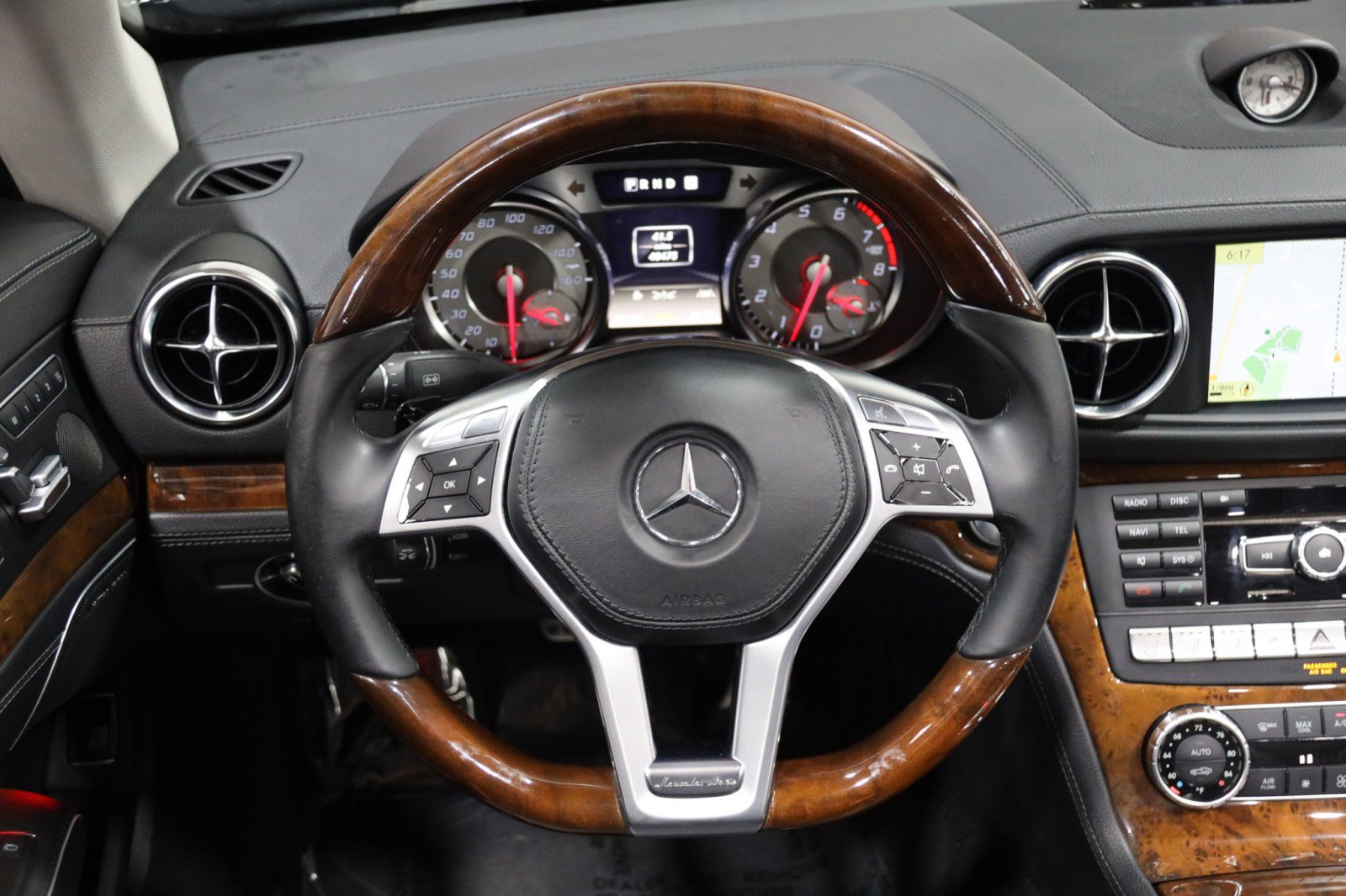 Used 2013 Mercedes-Benz SL 550 image 54