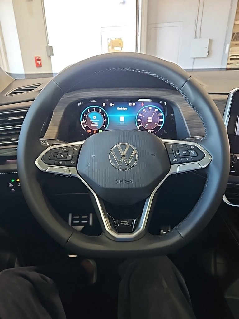 New 2026 Volkswagen Atlas SEL Premium R-Line image 37