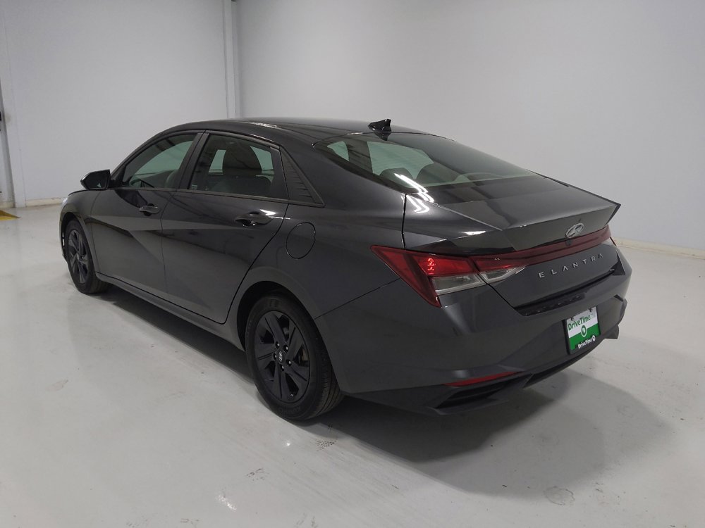 Used 2022 Hyundai Elantra SEL FWD image 5