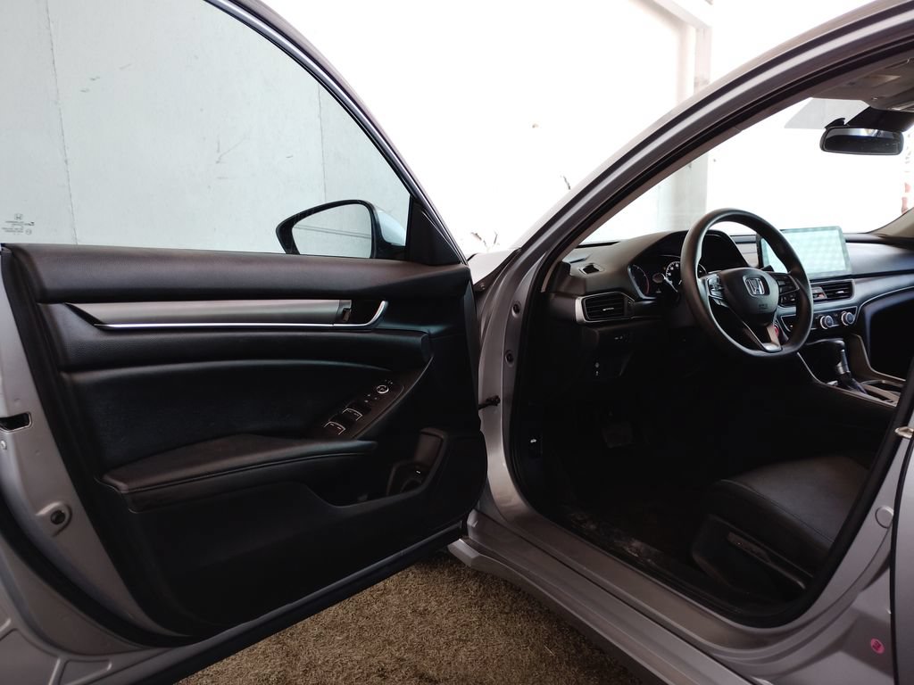 Used 2020 Honda Accord LX image 19