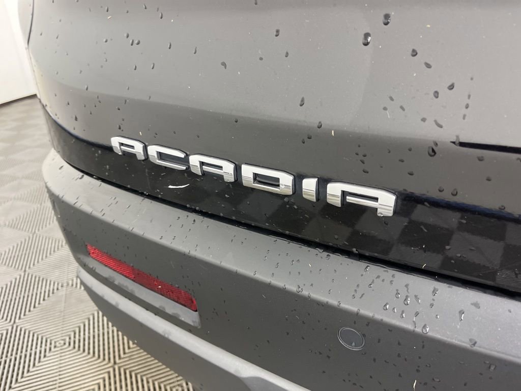 Used 2022 GMC Acadia AT4 w/ Technology Package image 3