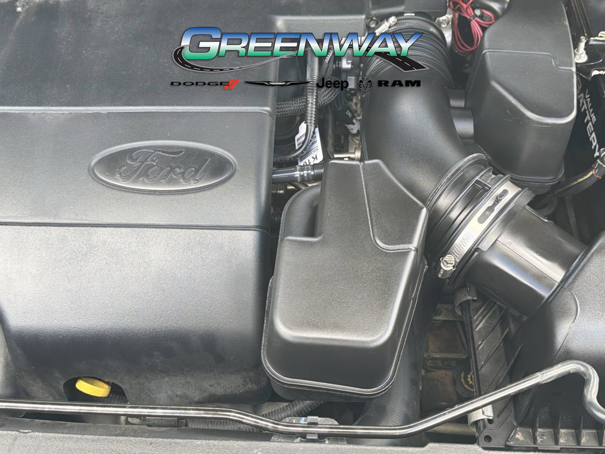 Used 2016 Ford Explorer XLT w/ Equipment Group 202A FWD image 8