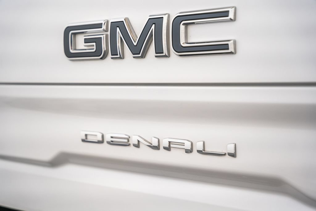 Used 2024 GMC Sierra 1500 Denali Ultimate AWD/4WD image 9