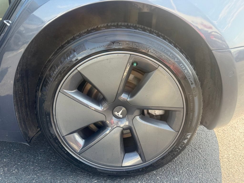 Used 2022 Tesla Model 3 Long Range AWD/4WD image 25