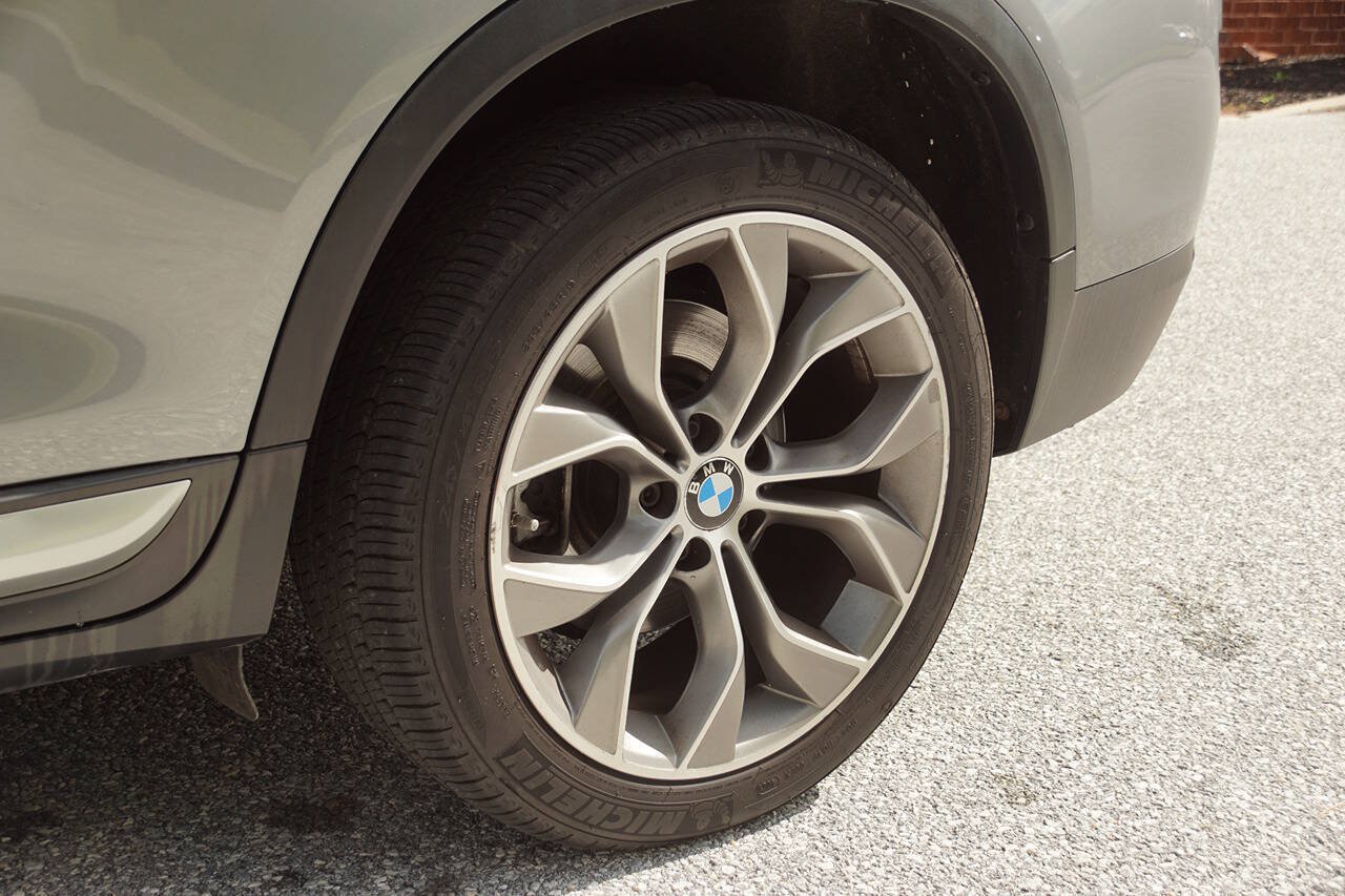 Used 2016 BMW X3 xDrive28i AWD/4WD image 17