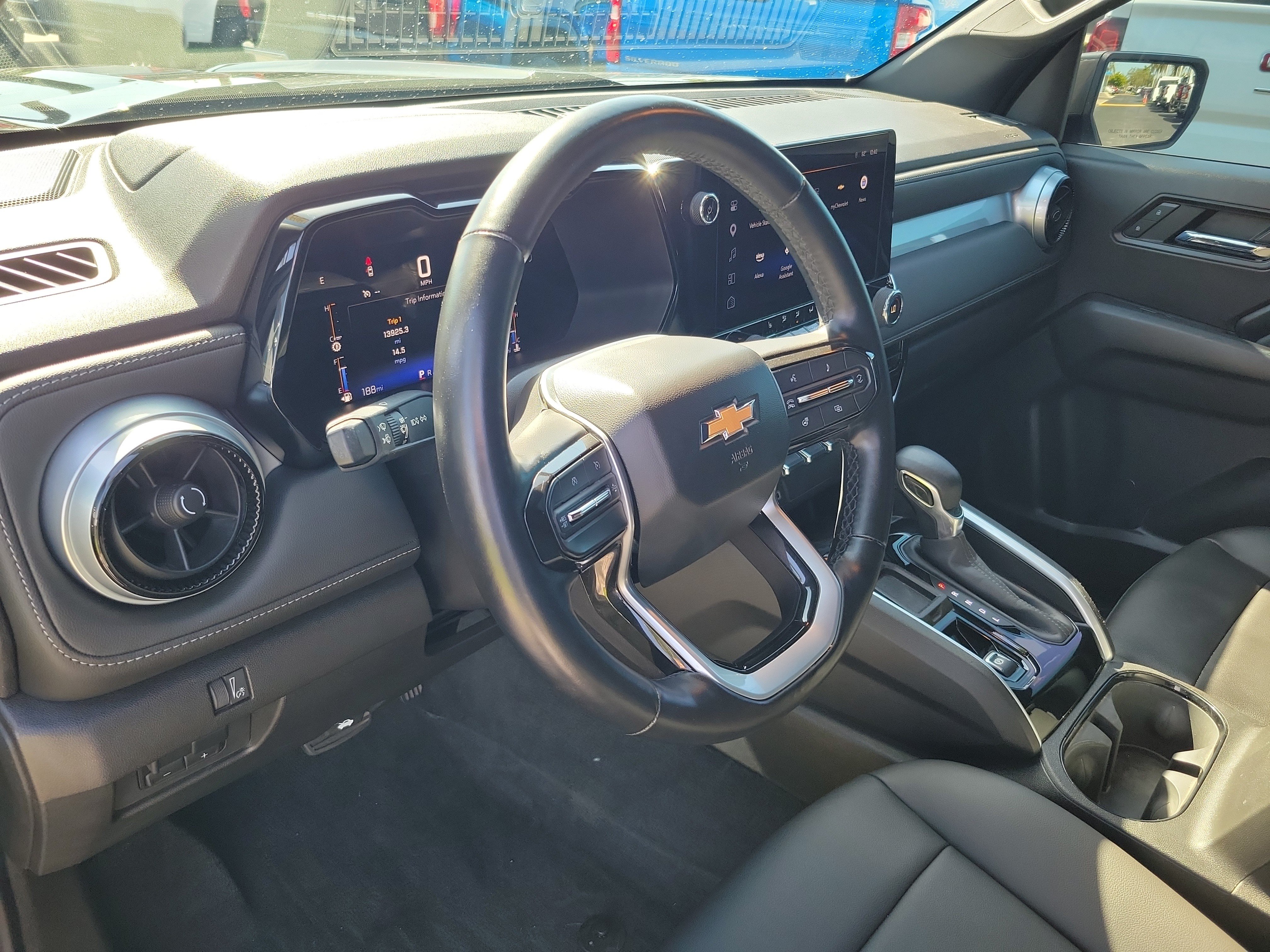 Used 2023 Chevrolet Colorado LT w/ LT Convenience Package III RWD image 16