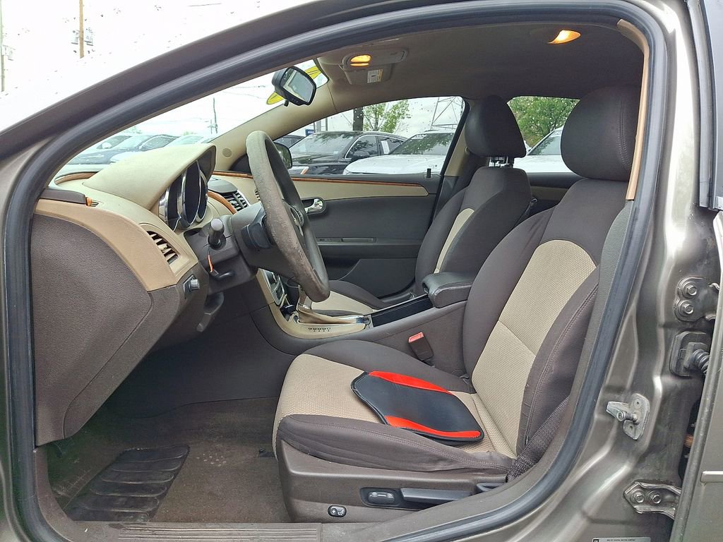 Used 2010 Chevrolet Malibu LT w/ Power Convenience Package FWD image 19
