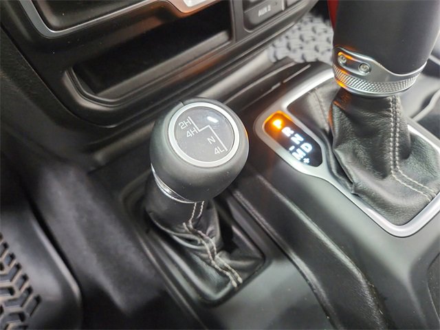 Used 2018 Jeep Wrangler Unlimited Sahara image 25