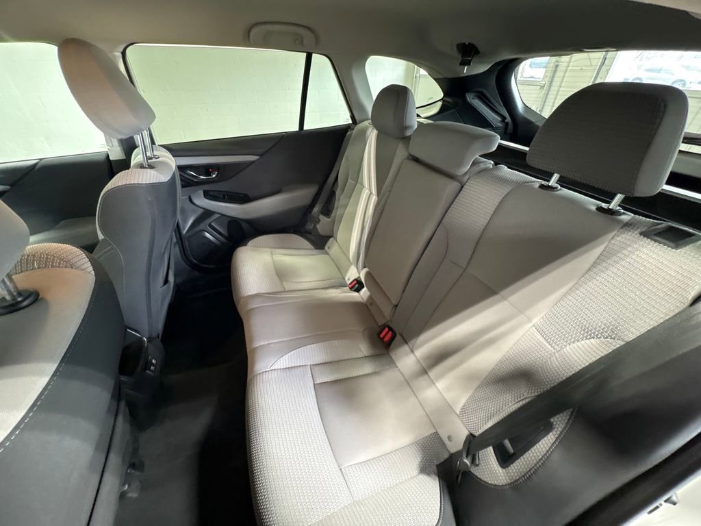 Used 2020 Subaru Outback Premium image 28