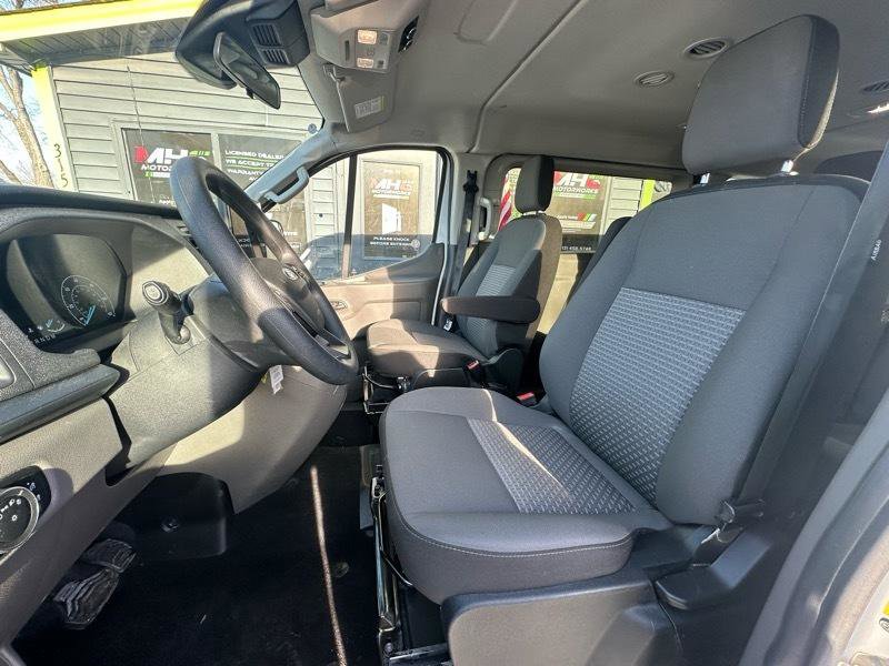 Used 2025 Ford Transit 350 XLT image 13