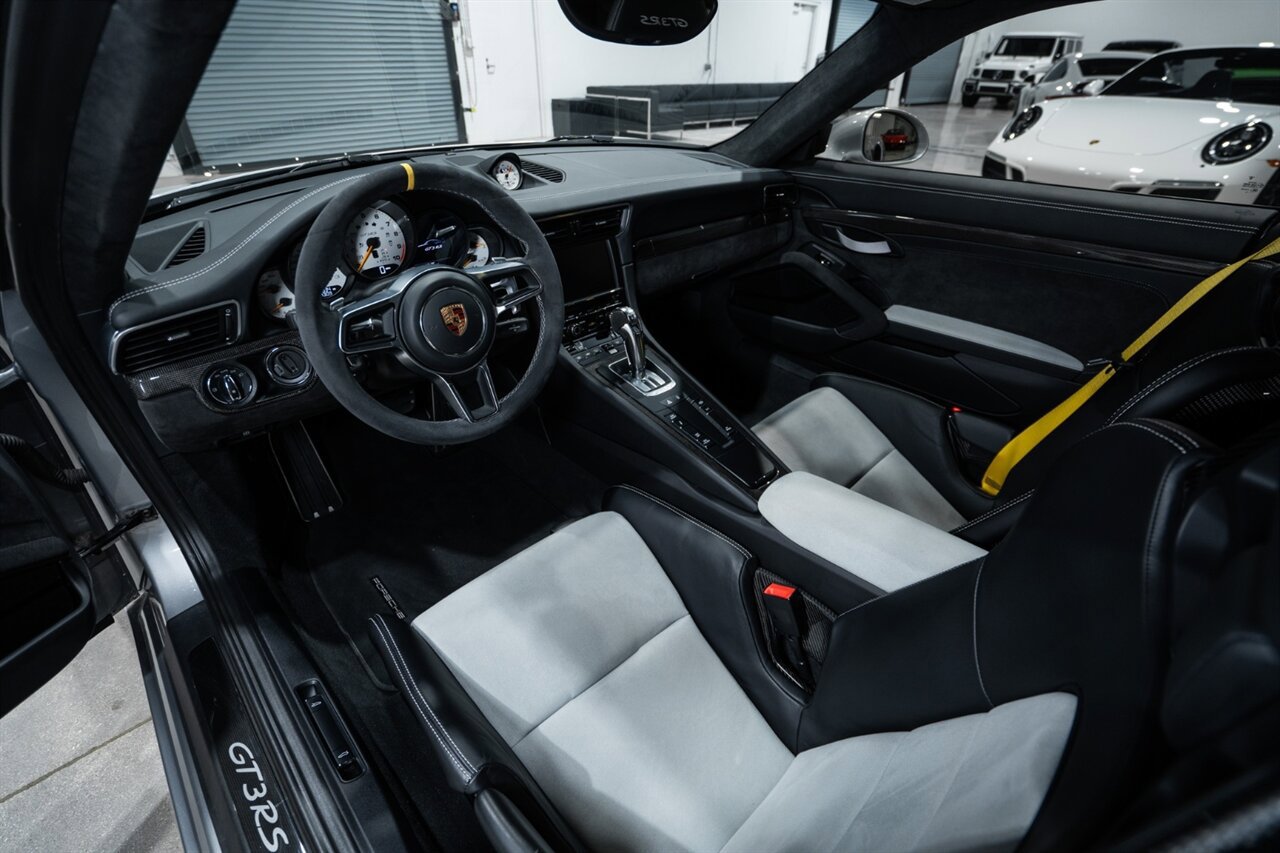 Used 2016 Porsche 911 GT3 RS RWD image 18