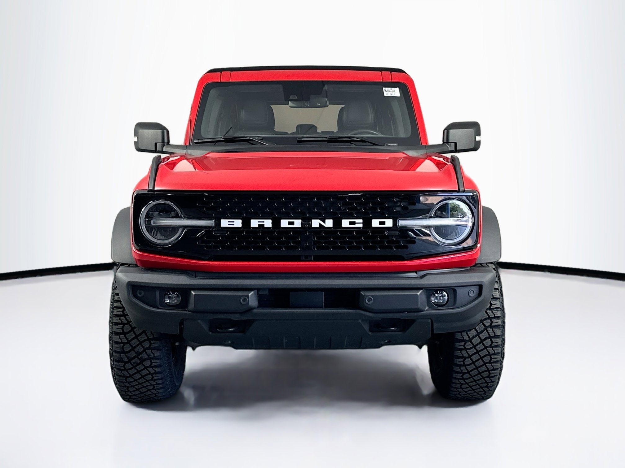 Used 2022 Ford Bronco Wildtrak image 2