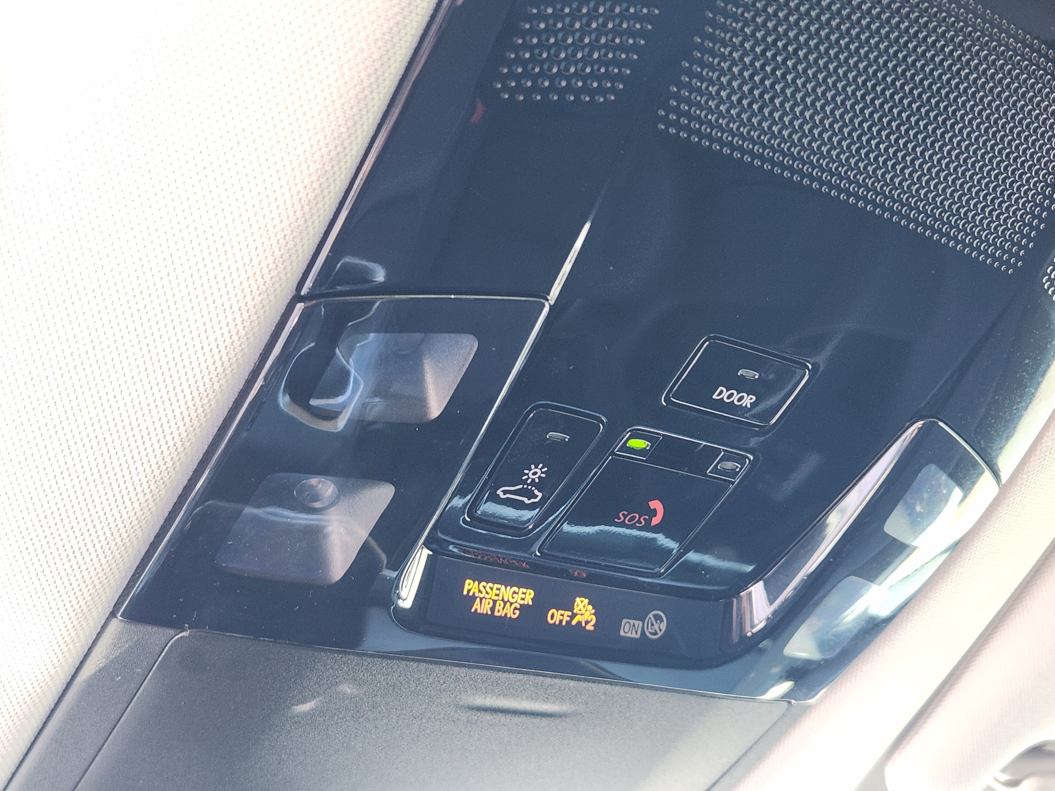 Used 2023 Lexus RZ 450e Premium w/ Accessory Package (Z1) image 9