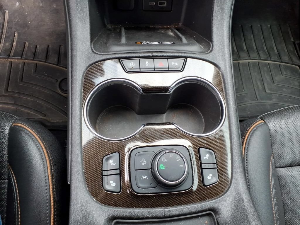 Used 2023 GMC Acadia AT4 w/ Trailering Package AWD/4WD image 13
