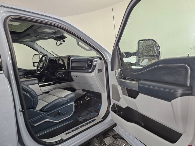 Certified 2024 Ford F250 Limited w/ FX4 Off-Road Package image 13